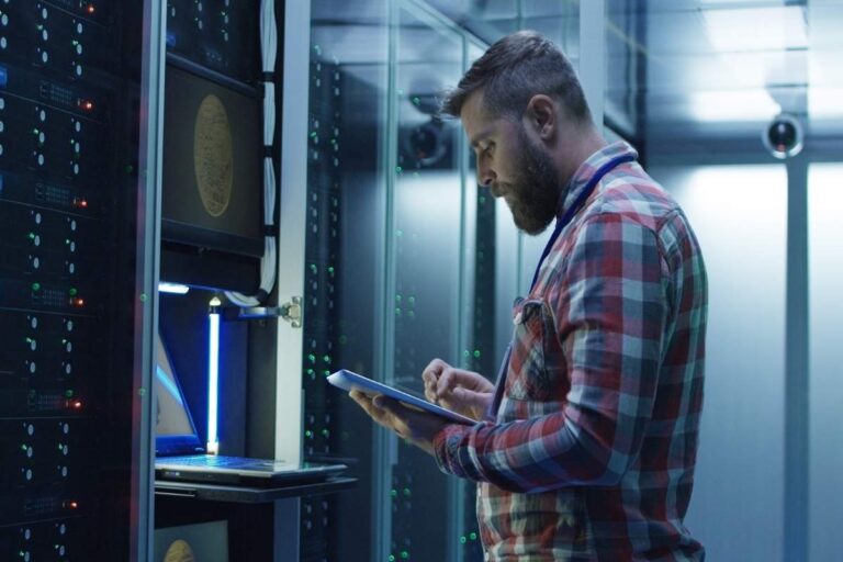 Maximizing Efficiency: Building a Data Centre That Grows with Your Business